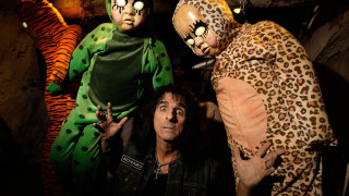 Man creepy dolls cave tiger - ed roth free wallpaper