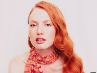 Woman red hair scarf neck - her neck and a necklace free wallpaper