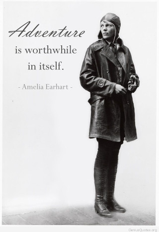 Woman coat hat white wall - woman free wallpaper