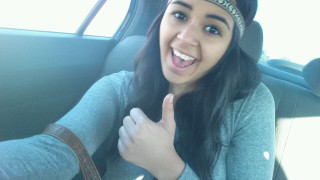 Woman car thumbs up hat - her hand and a hat free wallpaper