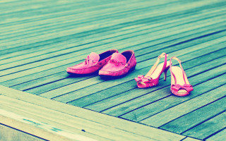 Pink shoes high heels wooden - a pair free wallpaper