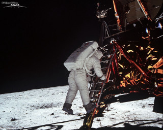 Astronaut moon ladder shuttle blood - the moon next free wallpaper