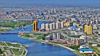 City river bridge crossing middle 2 - free city wallpaper