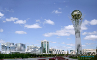 Tall tower clock city park - free airplane wallpaper for desktop