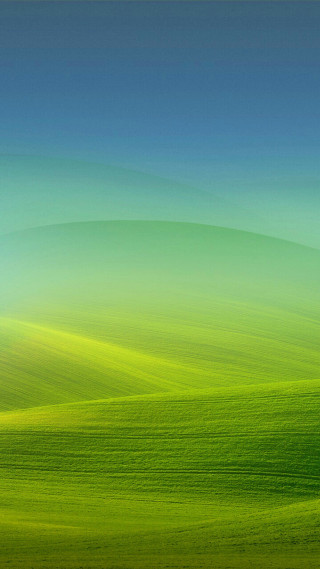 Green field blue sky lone 3 - a green field free wallpaper for mobile