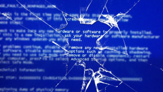 Broken glass blue background message - a broken glass free wallpaper for desktop