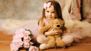 Little girl teddy bear flowers - a teddy bear free wallpaper