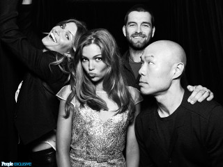 Group posing blackwhite internationalgothic davidpark - a black backdrop free wallpaper