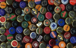 Beer bottle caps stacked together - 2 d sprite free wallpaper for desktop