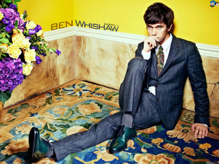 Man suit sitting carpet flowers - ben thompson free wallpaper