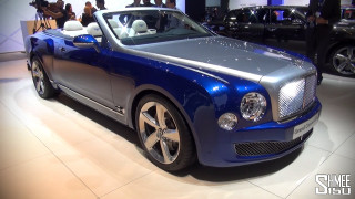 Blue car showroom people woman - a showroom free wallpaper