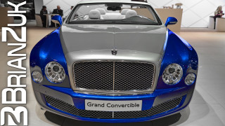 Blue silver showroom car people - convertible free wallpaper