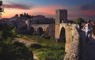 Woman walking bridge river sunset - the bridge free wallpaper