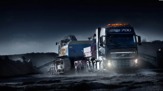 Semi truck dirt road night - hard free wallpaper