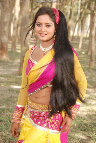 Woman yellow pink outfit woods - the wood free wallpaper