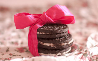 Stack of cookies pink bow - brigette barrager free wallpaper