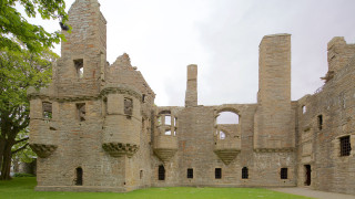 Castle clocktower walkway secondfloor building - the second floor free wallpaper