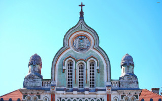 Church cross clock roof side - a church free wallpaper