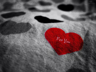 Heart for you black white - a heart free wallpaper for desktop