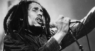Man dreadlocks singing microphone stage 2 - andrew boog faithfull free wallpaper