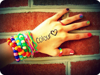 Woman hand tattoo colours heart - colour free wallpaper for desktop