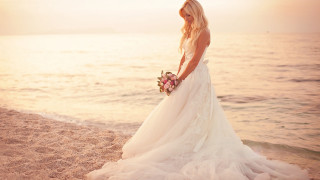 Woman wedding dress beach sunset - a woman in a wedding dress free wallpaper