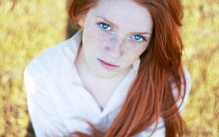 Woman freckles blue eyes field - claire falkenstein free wallpaper for desktop