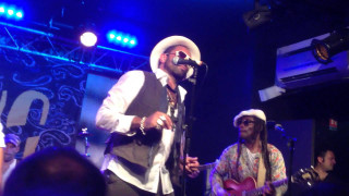 Man hat guitar stage microphone - funk art free wallpaper