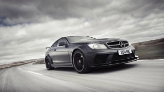 Mercedes c6 amg driving cloudy - the road free wallpaper