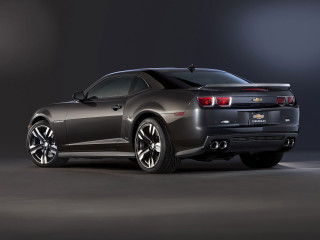Chevrolet camaro studio photo black - a studio photo free wallpaper