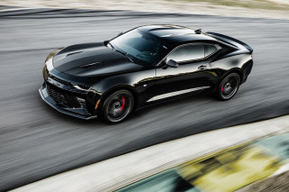 Black sports car speed limit - path free wallpaper