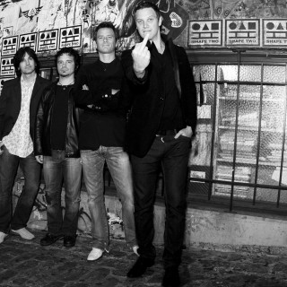 Men graffiti wall sign group - free seasons wallpaper for tablet