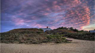 House hill pink sky clouds - a pink sky in the background free wallpaper