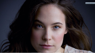 Serious blueeyes white shirt portrait - leesha hannigan free wallpaper