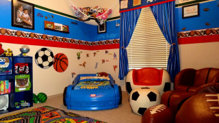 Bedroom with bed interior design 11 - maximalist free wallpaper