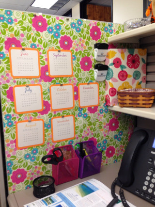 Desk phone calendar cubicle flowered - free holidays wallpaper for mobile