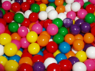 Colorful balls watermelon bowl pile - colorful ball free wallpaper