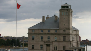 Large building clock tower flag 3 - elizabeth charleston free wallpaper