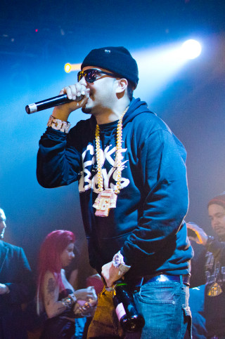 Man black hoodie holding microphone - dr. atl free wallpaper