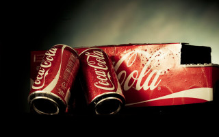 Cans coca cola table top - dorothy coke free wallpaper