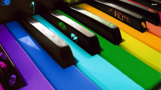 Piano colorful paint black case - a black case free wallpaper