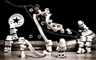 Lego pair table shoelace rope - war free wallpaper for desktop