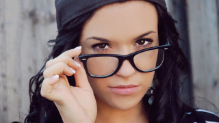 Feminist artist woman glasses hat - feminist free wallpaper for desktop