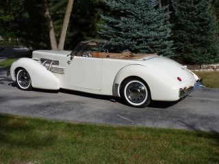 White car forest sunny art - a forest of trees and grass free wallpaper for desktop