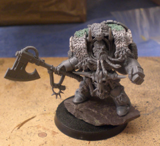 Warhammer axe table blue cloth - free halloween wallpaper for tablet