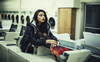 Woman laundry machine laptop stack - a laptop free wallpaper for desktop