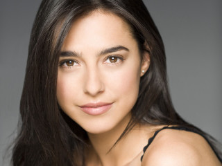 Araceli gilbert leesha hannigan hyperrealism - leesha hannigan free wallpaper