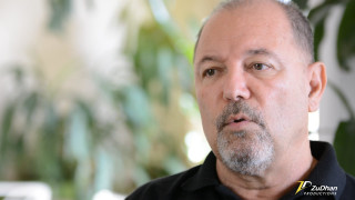 Man beard black shirt serious 6 - a beard free wallpaper