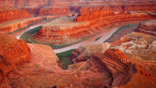 River canyon mountains cliffs desert - a canyon free wallpaper