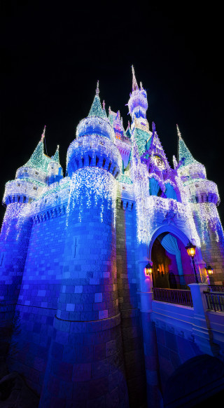 Castle lights night clock beautiful 2 - free winter wallpaper for mobile